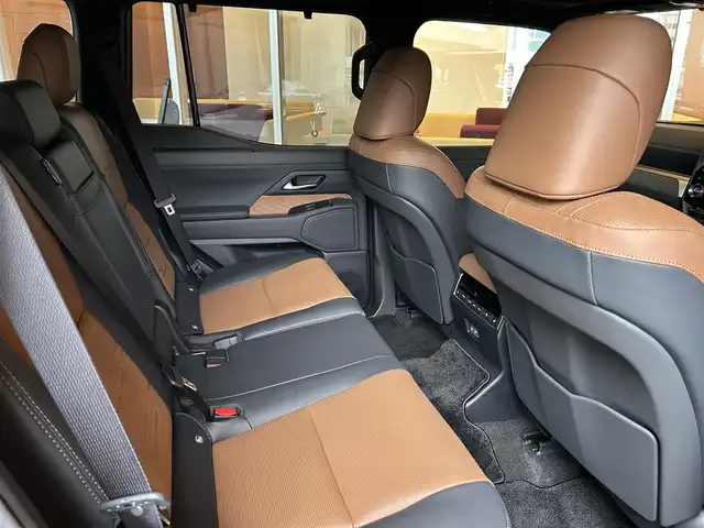 レクサス ＧＸ 550 バージョンL 宮城県 2025(令7)年 0.1万km グラファイトブラックガラスフレーク ワンオーナー/LexusSafetySystem+/サンルーフ/ヘッドアップディスプレイ/純正ナビゲーションシステム/フルセグTV/全方位カメラ/ブラック/ブラウンレザーシート/エアシート/シートヒーター/三眼LEDヘッドライト/純正22インチAW/デジタルインナーミラー/電動サイドステップ/ステアリングスイッチ/パドルシフト/ドライブレコーダー/ETC2.0車載器