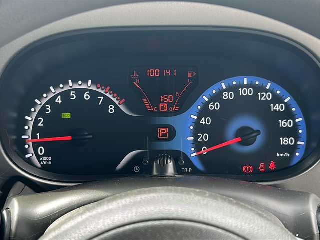 日産 キューブ 15X FOUR Vセレクション 福島県 2011(平23)年 10.1万km ホワイトパール 4WD 純正７型ナビ　フルセグ　ＢＴ　スマートキー　スペアキー　プッシュスタート　パートタイム４ＷＤ　電格ミラー　ＥＣＯモード　センターコンソール　純正ドアバイザー　純正フロアマット　社外１５インチＡＷ