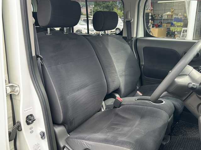 日産 キューブ 15X FOUR Vセレクション 福島県 2011(平23)年 10.1万km ホワイトパール 4WD 純正７型ナビ　フルセグ　ＢＴ　スマートキー　スペアキー　プッシュスタート　パートタイム４ＷＤ　電格ミラー　ＥＣＯモード　センターコンソール　純正ドアバイザー　純正フロアマット　社外１５インチＡＷ