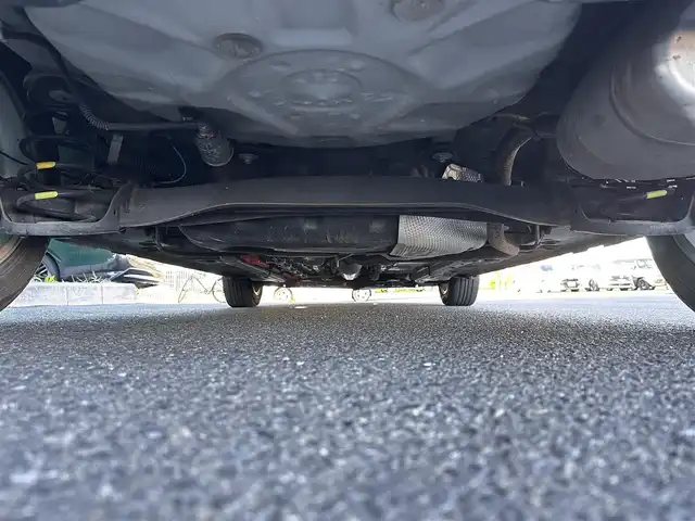 トヨタ アクア Z 宮城県 2022(令4)年 6.8万km プラチナホワイトパールマイカ セーフティセンス/・プリクラッシュセーフティ/・レーントレーシングアシスト/・レーダークルーズコントロール/・オートマチックハイビーム/・ロードサインアシスト/パーキングサポートブレーキ（前後方静止物）/10.5インチディスプレイオーディオ/・ナビ機能付/・Bluetooth/ETC/AC100V/1500AW/革巻きステアリング/ステアリングスイッチ/LEDヘッドランプ/フォグランプ/革巻きステアリング/ステアリングスイッチ/LEDヘッドランプ/フォグランプ/オートライト/スマートキー＆プッシュスタート/電動格納ミラー/純正15インチAW/フロアマット/W/サイド/カーテンエアバッグ