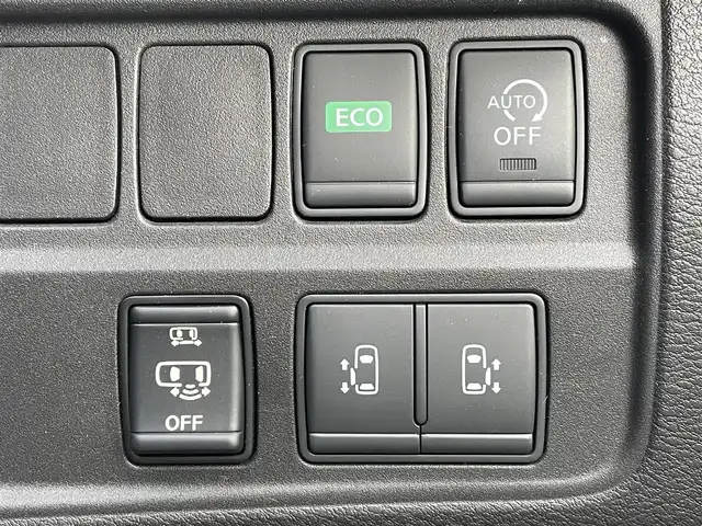 日産 セレナ ハイウェイスター Vセレクション 千葉県 2018(平30)年 5.3万km ダイヤモンドブラック エマージェンシーブレーキ/アラウンドビューモニター/プロパイロット/純正9インチSDナビ【MM517D-L】/・CD/DVD/Blu-ray/MSV/Bluetooth/フルセグTV/純正フリップダウンモニター/インテリジェントルームミラー/両後ハンズフリーオートスライドドア/インテリジェントキー/前席シートヒーター/標識認識機能/ブラインドスポットモニター/前後コーナーセンサー/純正16インチアルミホイール/純正LEDヘッドライト/フォグランプ/純正ドライブレコーダー/ETC/ブレーキオートホールド/アイドリングストップ/本革巻きステアリング/サイド＆カーテンエアバッグ