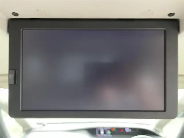 日産 セレナ ハイウェイスター Vセレクション 千葉県 2018(平30)年 5.3万km ダイヤモンドブラック エマージェンシーブレーキ/アラウンドビューモニター/プロパイロット/純正9インチSDナビ【MM517D-L】/・CD/DVD/Blu-ray/MSV/Bluetooth/フルセグTV/純正フリップダウンモニター/インテリジェントルームミラー/両後ハンズフリーオートスライドドア/インテリジェントキー/前席シートヒーター/標識認識機能/ブラインドスポットモニター/前後コーナーセンサー/純正16インチアルミホイール/純正LEDヘッドライト/フォグランプ/純正ドライブレコーダー/ETC/ブレーキオートホールド/アイドリングストップ/本革巻きステアリング/サイド＆カーテンエアバッグ