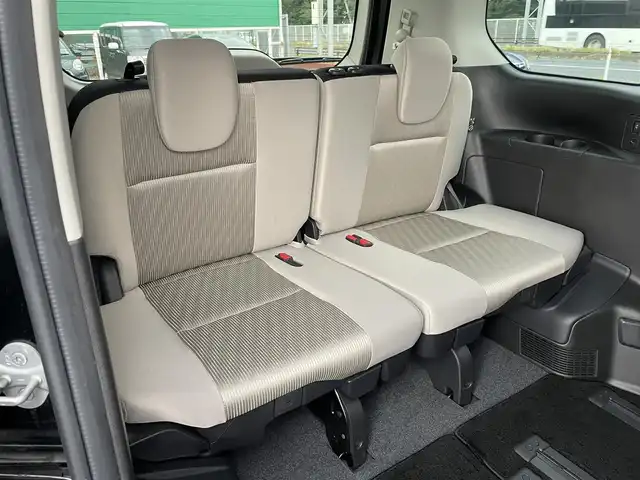 日産 セレナ ハイウェイスター Vセレクション 千葉県 2018(平30)年 5.3万km ダイヤモンドブラック エマージェンシーブレーキ/アラウンドビューモニター/プロパイロット/純正9インチSDナビ【MM517D-L】/・CD/DVD/Blu-ray/MSV/Bluetooth/フルセグTV/純正フリップダウンモニター/インテリジェントルームミラー/両後ハンズフリーオートスライドドア/インテリジェントキー/前席シートヒーター/標識認識機能/ブラインドスポットモニター/前後コーナーセンサー/純正16インチアルミホイール/純正LEDヘッドライト/フォグランプ/純正ドライブレコーダー/ETC/ブレーキオートホールド/アイドリングストップ/本革巻きステアリング/サイド＆カーテンエアバッグ