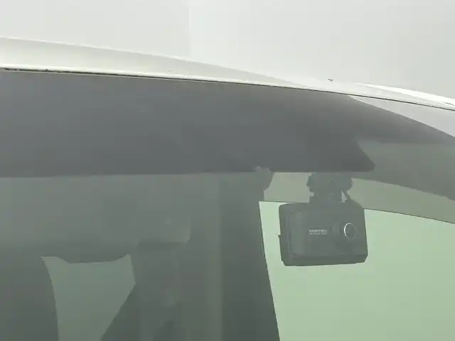 トヨタ アルファードハイブリット SR 道央・札幌 2015(平27)年 6万km ホワイトパールクリスタルシャイン ・4WD/・純正9インチナビ/・フルセグ/BT/CD/DVD/・両側パワースライドドア/・パワーシート/・シートメモリ/・クルーズコントロール/・社外ドライブレコーダー前後/・オートブレーキホールド/・ドアロック連動ミラー/・コーナーセンサー/・プッシュスタート/・スマートキー/・LEDヘッドライト/・オートライト/・オートエアコン/・横滑り防止装置