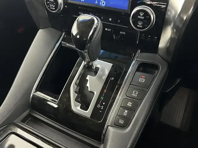 トヨタ アルファードハイブリット SR 道央・札幌 2015(平27)年 6万km ホワイトパールクリスタルシャイン ・4WD/・純正9インチナビ/・フルセグ/BT/CD/DVD/・両側パワースライドドア/・パワーシート/・シートメモリ/・クルーズコントロール/・社外ドライブレコーダー前後/・オートブレーキホールド/・ドアロック連動ミラー/・コーナーセンサー/・プッシュスタート/・スマートキー/・LEDヘッドライト/・オートライト/・オートエアコン/・横滑り防止装置