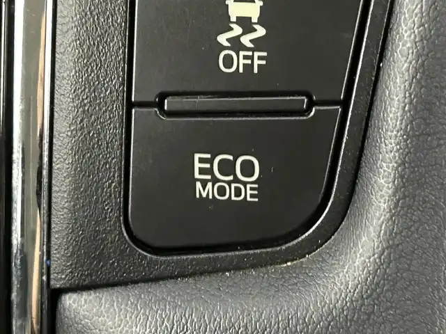 トヨタ アルファードハイブリット SR 道央・札幌 2015(平27)年 6万km ホワイトパールクリスタルシャイン ・4WD/・純正9インチナビ/・フルセグ/BT/CD/DVD/・両側パワースライドドア/・パワーシート/・シートメモリ/・クルーズコントロール/・社外ドライブレコーダー前後/・オートブレーキホールド/・ドアロック連動ミラー/・コーナーセンサー/・プッシュスタート/・スマートキー/・LEDヘッドライト/・オートライト/・オートエアコン/・横滑り防止装置