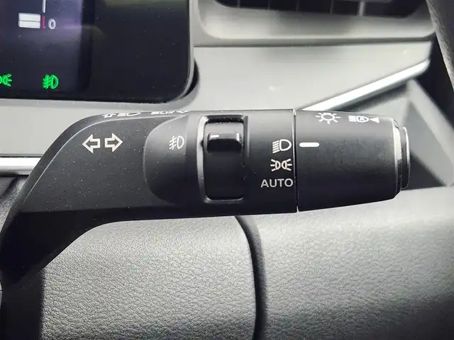 日産 ノート X 愛知県 2021(令3)年 4.7万km ピュアホワイトパール 純正メモリーナビ/・フルセグTV/Bluetooth/CD/バックカメラ/ETC/セーフティシールド/エマージェンシーブレーキ/クリアランスソナー/ステアリングスイッチ/LEDヘッドライト/オートライト/純正フロアマット/フォグランプ/サイドバイザー
