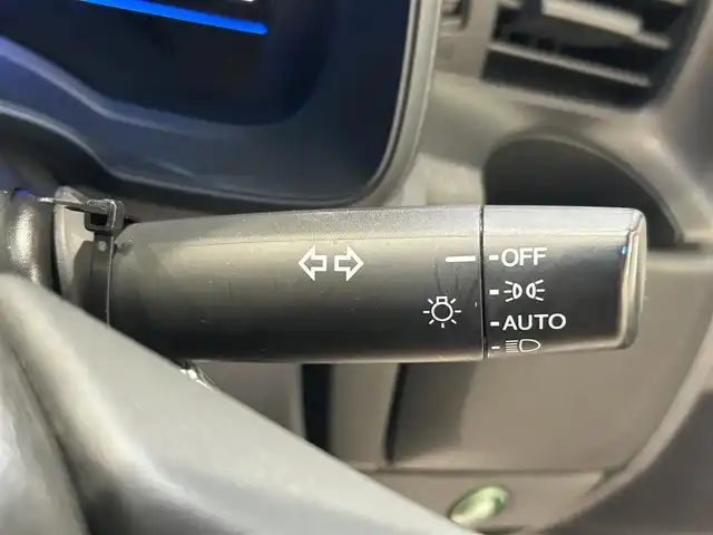 ホンダ フィット ハイブリット Lパッケージ 沖縄県 2014(平26)年 6.5万km プレミアムホワイトパール (株)IDOMが運営する【じしゃロンコザ店】の自社ローン専用車両になりますこちらは現金またはオートローンご利用時の価格です。自社ローンご希望の方は別途その旨お申付け下さい/フルセグＴＶ　/ＥＴＣ　/純正ナビ　/ＤＶＤ再生　/バックカメラ　/ドライブレコーダー　/プッシュスタート/ハーフレザーシート　/クルーズコントロール/純正アルミホイール　/オートライト　/Ｂｌｕｅｔｏｏｔｈ接続