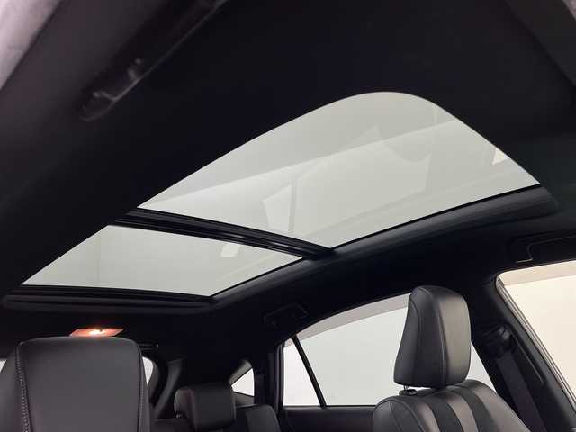 トヨタ ハリアー プレミアム アドバンスド スタイルモーヴ 鹿児島県 2016(平28)年 4.7万km ホワイトパールクリスタルシャイン サンルーフ　/純正ナビ/（DVD/CD/フルセグ/Bluetooth）　/ＪＢＬプレミアムサウンド　/パノラミックビューモニター　/レーダークルーズコントロール　/プリクラッシュセーフティ　/レーンキープアシスト　/ドライブレコーダー　/シートヒーター/ハーフレザーシート/オートハイビーム/オートライト/プッシュスタートボタン/スマートキー