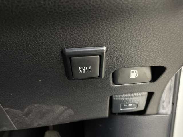 トヨタ ハリアー プレミアム アドバンスド スタイルモーヴ 鹿児島県 2016(平28)年 4.7万km ホワイトパールクリスタルシャイン サンルーフ　/純正ナビ/（DVD/CD/フルセグ/Bluetooth）　/ＪＢＬプレミアムサウンド　/パノラミックビューモニター　/レーダークルーズコントロール　/プリクラッシュセーフティ　/レーンキープアシスト　/ドライブレコーダー　/シートヒーター/ハーフレザーシート/オートハイビーム/オートライト/プッシュスタートボタン/スマートキー