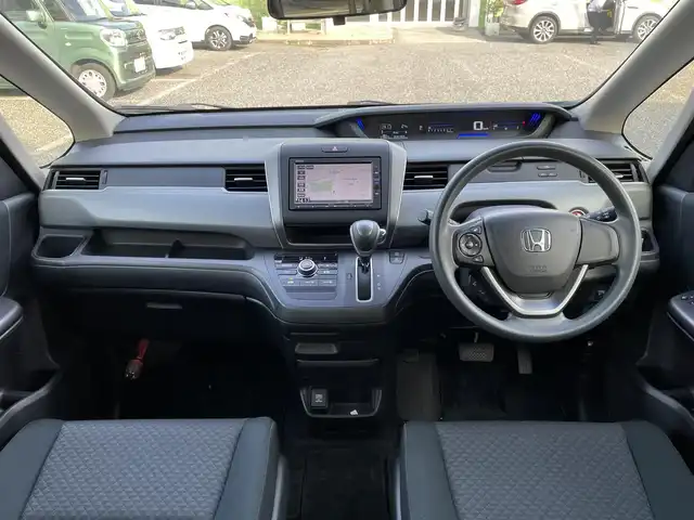 ホンダ フリード＋ G 埼玉県 2018(平30)年 2.7万km ブルーホライゾンM ワンオーナー車/前席シートヒーター/純正ナビTV/バックカメラ/ビルトインETC/左パワースライドドア/プッシュスタート/スマートキー/保証書付整備手帳/取扱説明書