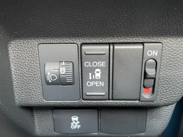 ホンダ フリード＋ G 埼玉県 2018(平30)年 2.7万km ブルーホライゾンM ワンオーナー車/前席シートヒーター/純正ナビTV/バックカメラ/ビルトインETC/左パワースライドドア/プッシュスタート/スマートキー/保証書付整備手帳/取扱説明書