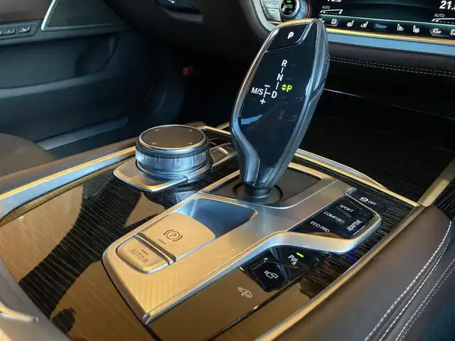 ＢＭＷ ７４０ｄ xDrive Mスポーツ 愛知県 2019(令1)年 6.1万km サファイアブラックP サンルーフ /茶革シート/シートヒーター/純正ナビ/360度カメラ /TV/Bluetooth/ヘッドアップディスプレイ/harman/kardonサウンド/イノベーションパッケージ/LEDヘッドライト/パワートランク/ETC/純正20インチアルミ