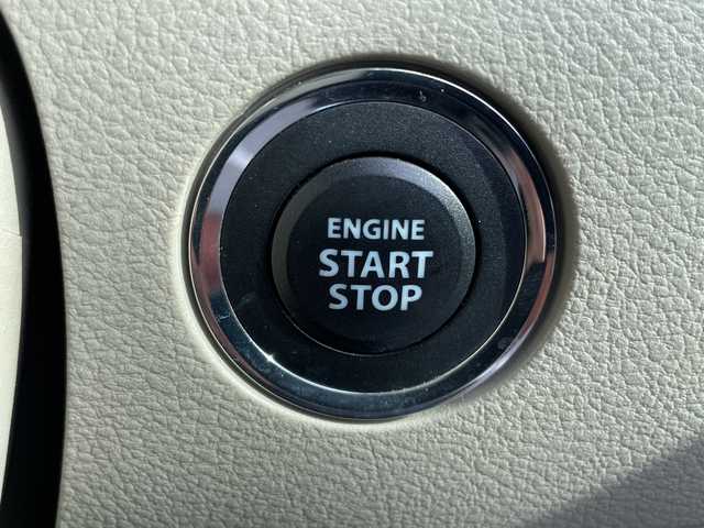 スズキ スペーシア X 栃木県 2013(平25)年 8万km フィズブルーパールメタリック/ホワイト ワンオーナー/KENWOODオーディオ/社外スタッドレスタイヤ有/盗難防止装置/ベンチシート/プッシュスタート/スマートキー/ドアバイザー/両側スライドドア/片側パワースライドドア/純正フロアマット/取扱説明書/保証書