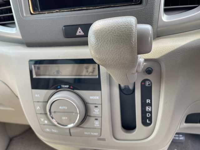 スズキ スペーシア X 栃木県 2013(平25)年 8万km フィズブルーパールメタリック/ホワイト ワンオーナー/KENWOODオーディオ/社外スタッドレスタイヤ有/盗難防止装置/ベンチシート/プッシュスタート/スマートキー/ドアバイザー/両側スライドドア/片側パワースライドドア/純正フロアマット/取扱説明書/保証書