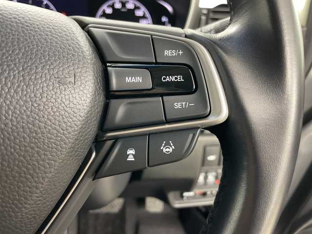 ホンダ オデッセイ アブソルート EX 道央・札幌 2021(令3)年 2.5万km スーパープラチナメタリック ・4WD/・純正ナビ/・BT&CD&DVD&USB&SD&フルセグTV/・HDMI&AppleCarPlay/・全方位カメラ/・ホンダセンシング/・レーダークルーズコントロール/・ブラインドスポットモニター/・両側パワースライドドア/・パワーバックドア/・前席パワーシート/・前席シートヒーター/・ステアリングスイッチ/・アイドリングストップ/・ビルトインETC2.0/・社外ドラレコ前後/・LEDヘッドライト/・オートライト/・スマートキー/・プッシュスタート/・保証書/・取扱説明書