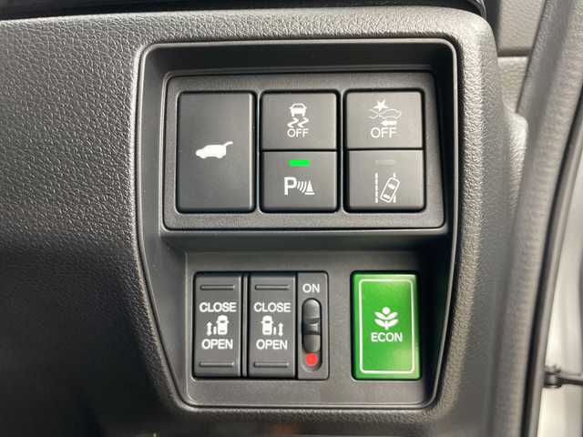 ホンダ オデッセイ アブソルート EX 道央・札幌 2021(令3)年 2.5万km スーパープラチナメタリック ・4WD/・純正ナビ/・BT&CD&DVD&USB&SD&フルセグTV/・HDMI&AppleCarPlay/・全方位カメラ/・ホンダセンシング/・レーダークルーズコントロール/・ブラインドスポットモニター/・両側パワースライドドア/・パワーバックドア/・前席パワーシート/・前席シートヒーター/・ステアリングスイッチ/・アイドリングストップ/・ビルトインETC2.0/・社外ドラレコ前後/・LEDヘッドライト/・オートライト/・スマートキー/・プッシュスタート/・保証書/・取扱説明書