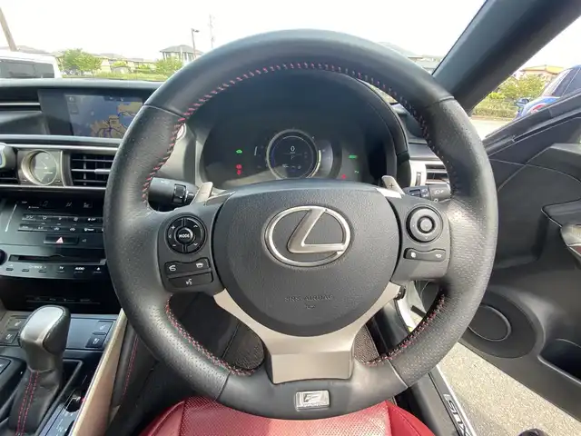 レクサス ＩＳ 300h Fスポーツ 福岡県 2014(平26)年 5.9万km ホワイトノーヴァガラスフレーク ・クルーズコントロール/・純正ナビ／ＵＳＢ／Ｂｌｕｅｔｏｏｔｈ/・バックカメラ/・革シート／シートヒーター/・ドライブレコーダー/・ワンセグテレビ/・ＥＴＣ/・純正１８インチＡＷ/・シートメモリー付き
