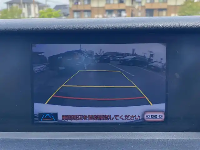 レクサス ＩＳ 300h Fスポーツ 福岡県 2014(平26)年 5.9万km ホワイトノーヴァガラスフレーク ・クルーズコントロール/・純正ナビ／ＵＳＢ／Ｂｌｕｅｔｏｏｔｈ/・バックカメラ/・革シート／シートヒーター/・ドライブレコーダー/・ワンセグテレビ/・ＥＴＣ/・純正１８インチＡＷ/・シートメモリー付き