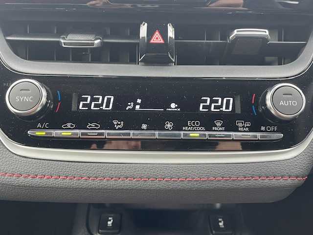 トヨタ カローラ スポーツ ハイブリッドG Z 静岡県 2023(令5)年 1.9万km アティチュードブラックマイカ ●純正メーカーナビ/(フルセグ/USB/Bluetooth)/●赤半革シート/●前席シートヒーター/●バックカメラ/●レーダークルーズコントロール/●プリクラッシュセーフティ/●レーンキープアシスト/●ブラインドスポットモニター/●電動パーキングブレーキ/●オートブレーキホールド/●前後コーナーセンサー/●モデリスタフルエアロ/●LEDライト/●オートライト/●オートマチックハイビーム/●F/Rフォグランプ/●革巻きステアリング/●ステアリングスイッチ/●ステアリングヒーター/●ETC2.0/●フロアマット/●ドアバイザー/●ISOFIX/●リアプライバシー/●トノカバー/●スマートキー/●プッシュスタート/●スペアキー×1/●横滑り防止装置/●純正18インチアルミホイール/●W＋サイド＋カーテンSRS＋ABS/●保証書/●記録簿/（R6.5）/●取扱説明書