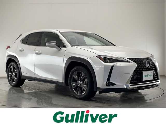 レクサス ＵＸ 250h バージョンC 宮崎県 2020(令2)年 4.2万km ソニッククォーツ LEXUS純正ナビオーディオ/ 　AM/FM/交通情報/Bluetooth/USB/プッシュスタート/フルセグTV/ETC2.0/バックカメラ/ウインカーミラー/電動格納ミラー/前席パワーシート/前席シートヒーター/ステアリングスイッチ/ステアリングヒーター/電動パーキングブレーキ/純正フロアマット/前後方ドライブレコーダー