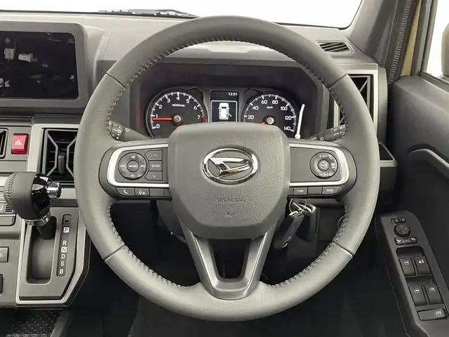 ダイハツ タフト G ダーククロムベンチャー 千葉県 2025(令7)年 0.1千km サンドベージュメタリック 届出済未使用車/登録時走行9km/ガラスルーフ/アイドリングストップ/スマートアシスト/衝突警報機能/衝突回避支援ブレーキ機能/ブレーキ制御付誤発進抑制機能/車線逸脱警報機能/路外逸脱警報機能/ふらつき警報/先行車発進お知らせ機能/標識認識機能/全車速追従機能付オートクルーズコントロール/レーンキープコントロール/シートヒーター前席/オートハイビーム/アダプティブドライビングビーム/電動パーキングブレーキ/オートブレーキホールド/LEDヘッドライト/フォグライト