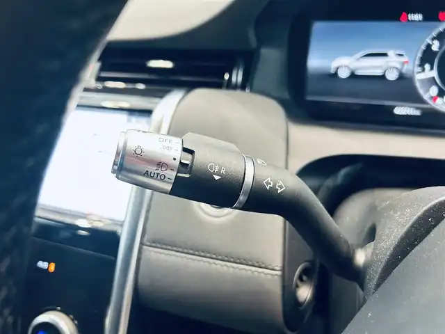 ランドローバー ランドローバー ディスカバリースポーツ　S 大阪府 2020(令2)年 2.6万km 白 黒革/パワーシート/シートヒーター/ステアリングヒーター/純正ナビ/TV/360度カメラ/applecarplay/ACC/ブラインドスポット/純正18インチAW/電動リアゲート