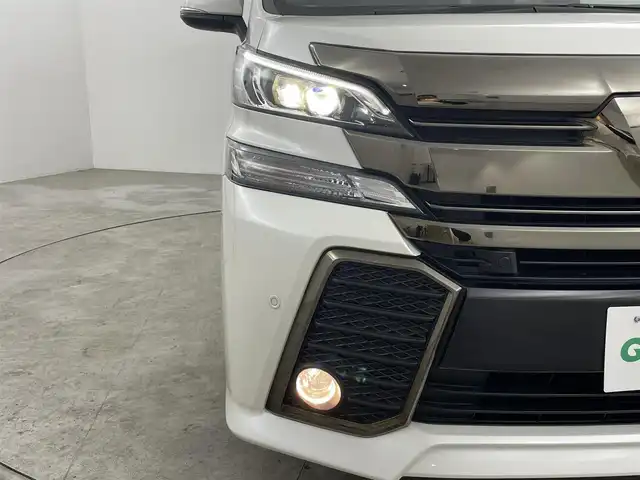 トヨタ ヴェルファイア Z Aエディション 福島県 2017(平29)年 5.3万km ホワイトパールクリスタルシャイン 衝突被害軽減システム　/メモリナビゲーション　/【AM/FM/DVD/CD/Bluetooth/フルセグ】/・フリップダウンモニター　/ＥＴＣ　/バックカメラ　/サンルーフ　/ドライブレコーダー前後　/ハーフレザーシート　/電動リアゲート　/両側パワースライドドア　/オットマン　/プッシュスタート/・スマートキー/LEDライト/・オートライト/・フォグライト/ステアリングスイッチ/・革巻きステアリング/・チルトステアリング/電子パーキング/・ブレーキホールド/