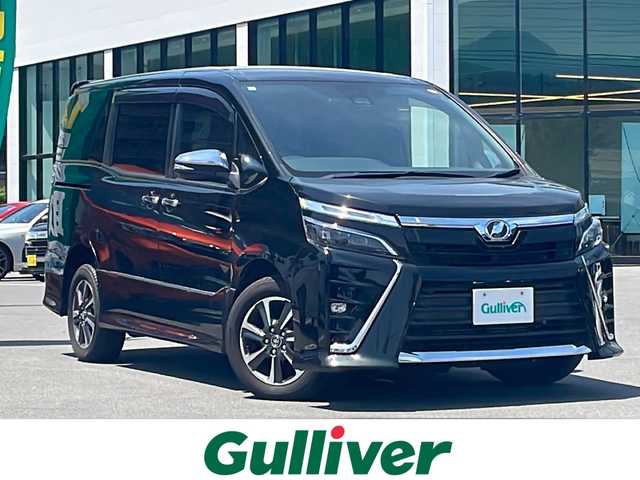 トヨタ ヴォクシー ZS 煌 長野県 2018(平30)年 4.8万km イナズマスパーキングブラックガラスフレーク 4WD/アルパインメモリナビ/FM・AM・DVD・CD・フルセグTV/Bluetooth Audio/バックカメラ/純正16インチアルミホイール/衝突被害軽減ブレーキ/両側パワースライドドア/クルーズコントロール/アイドリングストップ/ワイパーデアイサー/革巻きステアリング/純正フロアマット/LEDヘッドライト/オートハイビーム/オートライト/プッシュスタート/スマートキー/ETC
