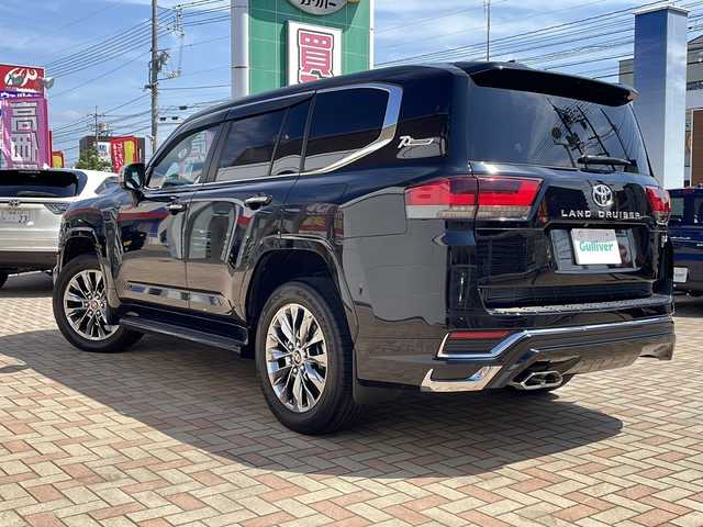 トヨタ ランドクルーザー ZX 鳥取県 2021(令3)年 1.6万km ブラック ワンオーナー/モデリスタエアロ/サンルーフ/JBLプレミアムサウンド/ブラックレザーシート/メーカーナビゲーション/全方位カメラ/オールモード４WD/クロールコントロール/ヘッドアップディスプレイ/本木目インテリアパネル/スマートキーx２個/指紋認定スタートスイッチ/プリクラッシュセーフティ/ブラインドスポットモニタリング/レーンデパーチャーアラート/アダクティブクルーズ/インテリジェンスソナー/オートハイビーム/４ゾーンエアコン/前・サードパワーシート/前・セカンドエアーシート（ヒーター）/サード電動格納シート/ハンドルヒーター/テレスコピックステアリング/パワーテールゲート/AC100V電源/フルセグ・Bluetooth/USB入力/LEDヘッドライト/シーケンシャルターンライト/ビルトイン２０ETC/記録簿R6/10R6/4R5/10R4/10R4/5R3/12/保証書・取説・ナビ取説