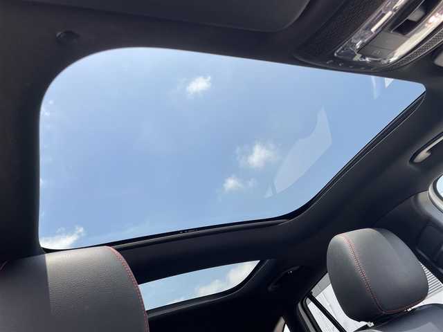 メルセデス・ベンツ ＧＬＡ２００ｄ 4マチック AMGライン 東京都 2021(令3)年 4万km 白 純正ナビ/360°カメラ/ACC/ハーフレザーシート/シートヒーター/ドライブレコーダー/パノラマSR/ETC2.0