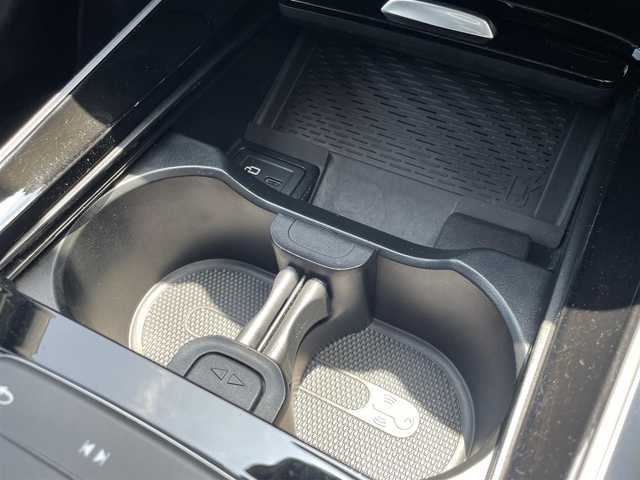 メルセデス・ベンツ ＧＬＡ２００ｄ 4マチック AMGライン 東京都 2021(令3)年 4万km 白 純正ナビ/360°カメラ/ACC/ハーフレザーシート/シートヒーター/ドライブレコーダー/パノラマSR/ETC2.0