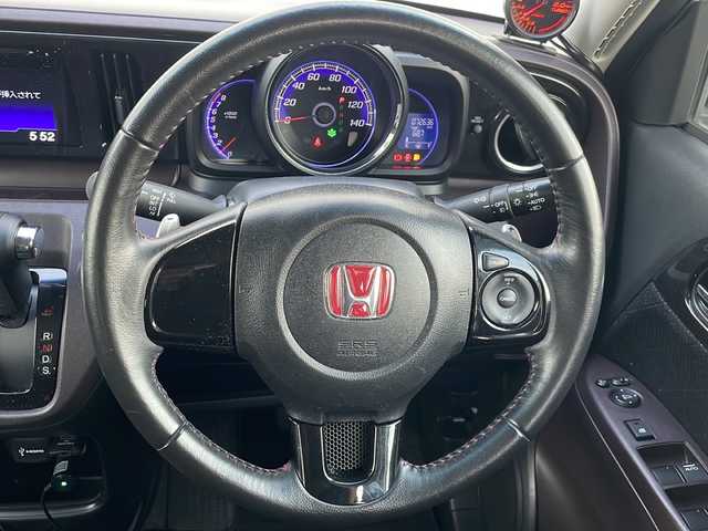 ホンダ Ｎ ＯＮＥ プレミアム ツアラー Lパッケージ 茨城県 2013(平25)年 7.3万km プレミアムホワイトパール パドルシフト/クルーズコントロール/アルミホイール/ドライブレコーダー/純正フロアマット/スマートキー/ETC