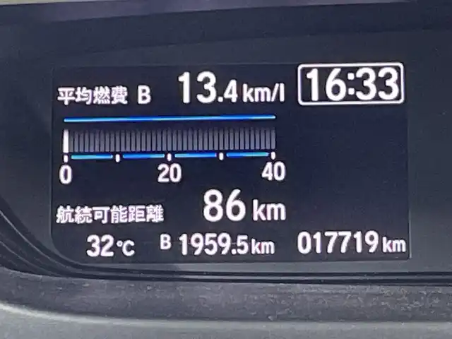 ホンダ フリード＋ G 福岡県 2022(令4)年 1.8万km プラチナホワイトパール 禁煙車/純正9インチメモリナビ/・CD/DVD/BT/フルセグTV/・バックモニター/ホンダセンシング/両側パワースライドドア/シートヒーター（D/N)/LEDヘッドライト/・オートライト/ETC/ステアリングリモコン/アイドリングストップ/後席シェード/純正フロアマット/純正ドアバイザー