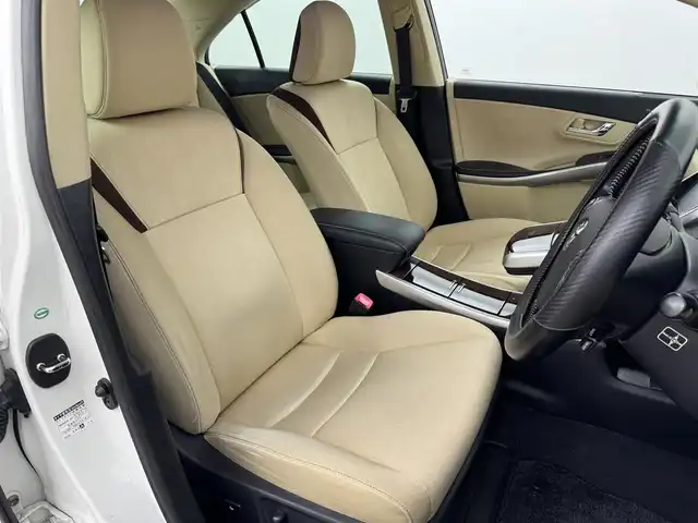 トヨタ ＳＡＩ S Cパッケージ 福岡県 2014(平26)年 8.4万km ホワイトパールクリスタルシャイン 純正ナビ　/バックカメラ　/クルーズコントロール　/車両接近通報装置　/横滑り防止装置　/盗難防止装置　/パワーシート　/ビルトインＥＴＣ　/ステアリングリモコン　/純正１６インチアルミホイール　/純正フロアマット