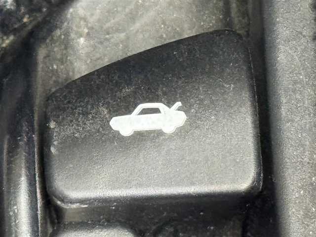 トヨタ ＳＡＩ S Cパッケージ 佐賀県 2014(平26)年 8.4万km ホワイトパールクリスタルシャイン 純正ナビ　/バックカメラ　/クルーズコントロール　/車両接近通報装置　/横滑り防止装置　/盗難防止装置　/パワーシート　/ビルトインＥＴＣ　/ステアリングリモコン　/純正１６インチアルミホイール　/純正フロアマット