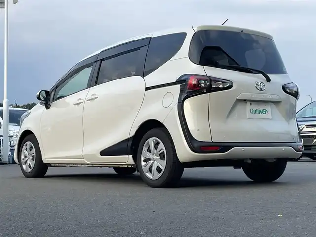 トヨタ シエンタ ファンベースG 東京都 2018(平30)年 0.8万km ホワイトパールクリスタルシャイン トヨタセーフティセンス/レーンキープアシスト/プリクラッシュセーフティ/オートハイビーム/純正SDナビ/（フルセグ/Bluetooth/AM/FM/CD/DVD）/パノラミックビューモニター/両側パワースライドドア/ビルトインETC2.0/前後ドライブレコーダー/ステアリングスイッチ/インテリジェントクリアランスソナー