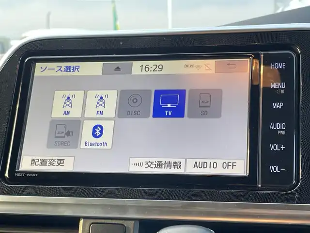 トヨタ シエンタ ファンベースG 東京都 2018(平30)年 0.8万km ホワイトパールクリスタルシャイン トヨタセーフティセンス/レーンキープアシスト/プリクラッシュセーフティ/オートハイビーム/純正SDナビ/（フルセグ/Bluetooth/AM/FM/CD/DVD）/パノラミックビューモニター/両側パワースライドドア/ビルトインETC2.0/前後ドライブレコーダー/ステアリングスイッチ/インテリジェントクリアランスソナー