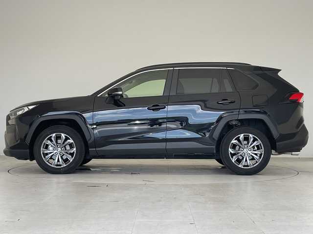 トヨタ ＲＡＶ４ X 愛知県 2023(令5)年 1.8万km アティチュードブラックマイカ トヨタセーフティセンス/純正ディズプレイオーディオナビ/レーダークルーズコントロール/バックカメラ/コーナーセンサー/純正アルミホイール/ルーフレール/ETC2.0/ブラインドスポットモニター/LEDヘッドライト/オートマチックハイビーム/衝突軽減システム/Bluetooth/フルセグ/ステアリングスイッチ/スマートキー/プッシュスタート