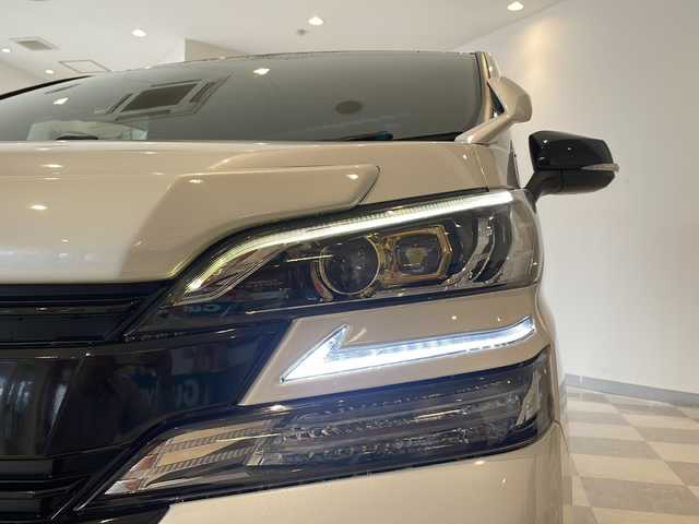トヨタ ヴェルファイア Z Aエディション ゴールデンアイズ 福井県 2016(平28)年 7.3万km ホワイトパールクリスタルシャイン