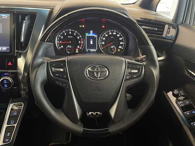 トヨタ ヴェルファイア Z Aエディション ゴールデンアイズ 茨城県 2016(平28)年 7.3万km ホワイトパールクリスタルシャイン サンルーフ/フリップダウンモニター/フロントスポイラー/純正10インチメモリナビ【NSZN-Z66T】/(地デジTV・CD・DVD・BT・ラジオ再生)/クルーズコントロール/ハーフレザーシート/電動リアゲート/バックカメラ/ビルトインETC/オートライト/LEDヘッドライト/純正18inアルミホイール/オートライト/LEDヘッドライト/スマートキー/スペアキー/取扱説明書