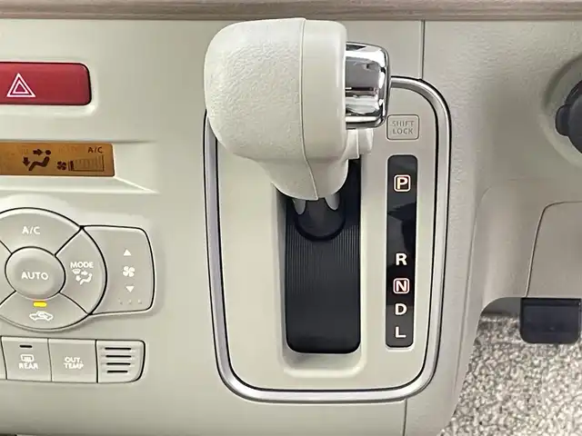 スズキ ラパン X 千葉県 2023(令5)年 1.4万km フォーンベージュM スズキセーフティサポート/・衝突軽減ブレーキ/・レーンキープアシスト/・コーナーセンサー/純正７インチディスプレイオーディオ/・USB/・Bluetooth/・スマホ連携/バックカメラ/LEDオートライト/前席シートヒーター/純正14インチアルミホイール/ドアバイザー/純正フロアマット/プッシュスタート/スマートキー