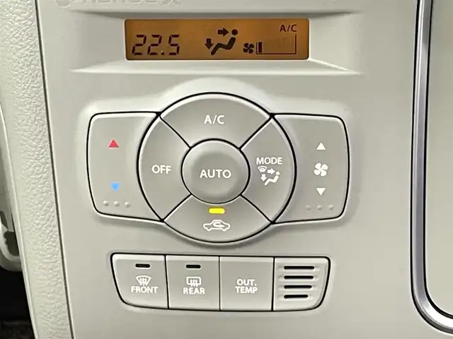 スズキ ラパン X 千葉県 2023(令5)年 1.4万km フォーンベージュM スズキセーフティサポート/・衝突軽減ブレーキ/・レーンキープアシスト/・コーナーセンサー/純正７インチディスプレイオーディオ/・USB/・Bluetooth/・スマホ連携/バックカメラ/LEDオートライト/前席シートヒーター/純正14インチアルミホイール/ドアバイザー/純正フロアマット/プッシュスタート/スマートキー