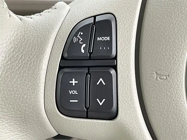 スズキ ラパン X 千葉県 2023(令5)年 1.4万km フォーンベージュM スズキセーフティサポート/・衝突軽減ブレーキ/・レーンキープアシスト/・コーナーセンサー/純正７インチディスプレイオーディオ/・USB/・Bluetooth/・スマホ連携/バックカメラ/LEDオートライト/前席シートヒーター/純正14インチアルミホイール/ドアバイザー/純正フロアマット/プッシュスタート/スマートキー
