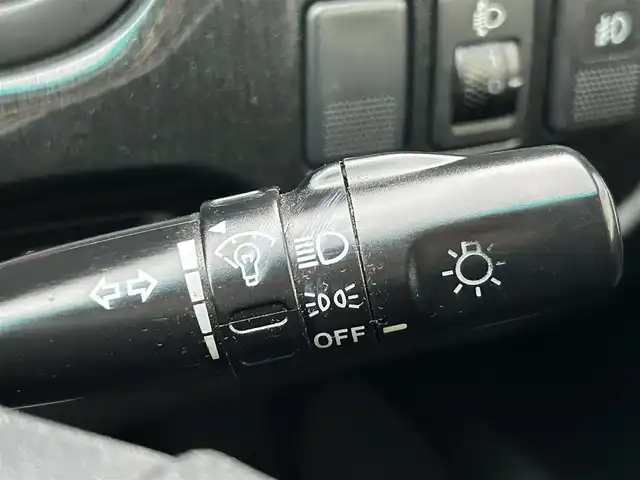 スバル レガシィ ツーリングワゴン GT－B E－tuneⅡ 富山県 2001(平13)年 6.2万km ピュアホワイト 4WD/5MT/カロッツェリアナビ/HIDヘッドランプ/フロントフォグランプ/オートエアコン/MOMO製革巻きステアリング/運転席パワーシート/純正17インチアルミホイール/リモコンキー