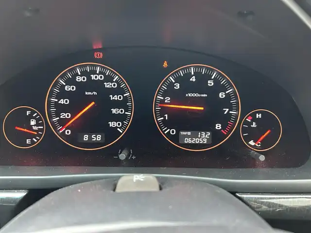 スバル レガシィ ツーリングワゴン GT－B E－tuneⅡ 富山県 2001(平13)年 6.2万km ピュアホワイト 4WD/5MT/カロッツェリアナビ/HIDヘッドランプ/フロントフォグランプ/オートエアコン/MOMO製革巻きステアリング/運転席パワーシート/純正17インチアルミホイール/リモコンキー