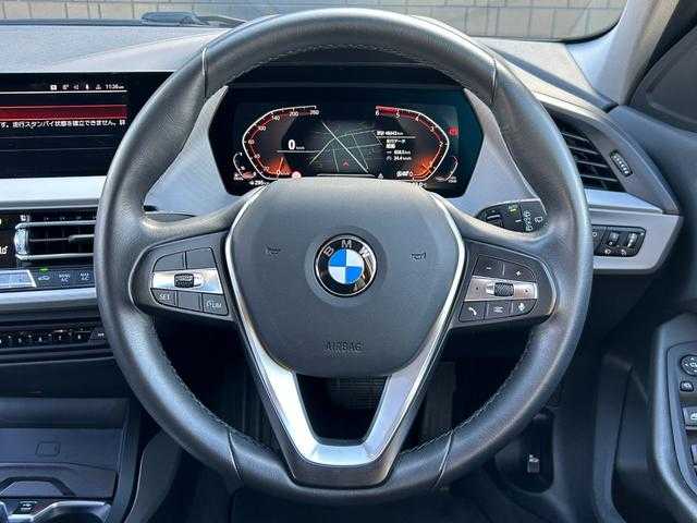 ＢＭＷ ＢＭＷ １１８ｄ プレイ エディションジョイ+ 埼玉県 2020(令2)年 4.9万km アルピンホワイトⅢ 純正HDDナビ/(Bluetooth/USB/CD/DVD)/ＡｐｐｌｅＣａｒＰｌａｙ　/インテリジェントセーフティ/パワーシート/パーキングアシスト/バックカメラ/ワイヤレスチャージ/ミラーＥＴＣ/純正１８インチアルミホイール