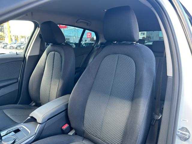 ＢＭＷ ＢＭＷ １１８ｄ プレイ エディションジョイ+ 埼玉県 2020(令2)年 4.9万km アルピンホワイトⅢ 純正HDDナビ/(Bluetooth/USB/CD/DVD)/ＡｐｐｌｅＣａｒＰｌａｙ　/インテリジェントセーフティ/パワーシート/パーキングアシスト/バックカメラ/ワイヤレスチャージ/ミラーＥＴＣ/純正１８インチアルミホイール