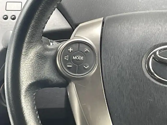 トヨタ プリウス S ツーリングセレ マイコーデ 岐阜県 2013(平25)年 10.4万km ホワイトパールクリスタルシャイン (株)IDOMが運営する【じしゃロン多治見店】の自社ローン専用車両になります。こちらは現金またはオートローンご利用時の価格です。自社ローンご希望の方は別途その旨お申付け下さい。/純正ディーラーOPナビ/（Bluetooth、DVD、フルセグテレビ）/バックカメラ/ステアリングリモコン/ドライブレコーダー（HDR360G）/社外レーダー/コーナーセンサー/LEDヘッドライト/オートライト/フォグランプ