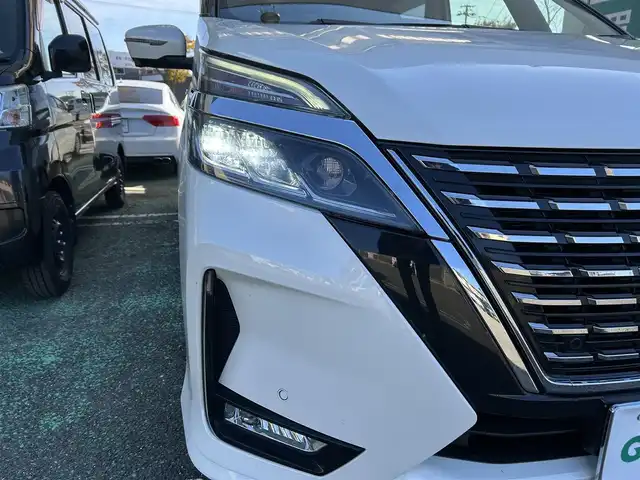 日産 セレナ ハイウェイスター V 宮城県 2020(令2)年 6.1万km ブリリアントホワイトパール /ワンオーナー//純正メモリナビ//CD/DVD/SD/BT/USB/フルセグテレビ//純正フリップダウンモニター//両側パワースライドドア//左側ハンズフリースライドドア//クルーズコントロール//アラウンドビューモニター//エマージェンシーブレーキ//ブラインドスポットモニター//ビルトインETC//HID//スマートキーx2//保証書/取扱説明書/ディーラー点検記録簿